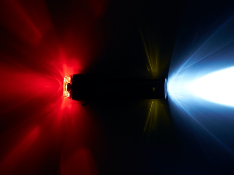 bontragergloandembercomprsfahrradlichtset_32849_a_alt3.jpg